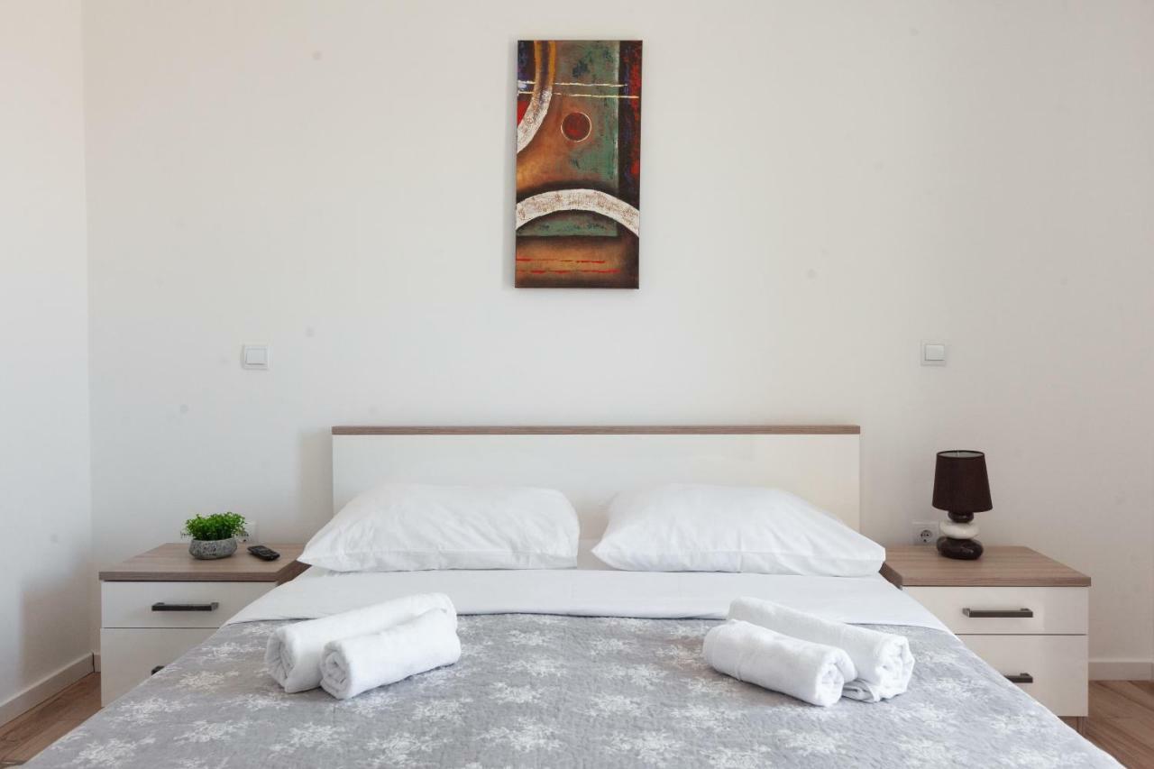 Ela Apartment Makarska